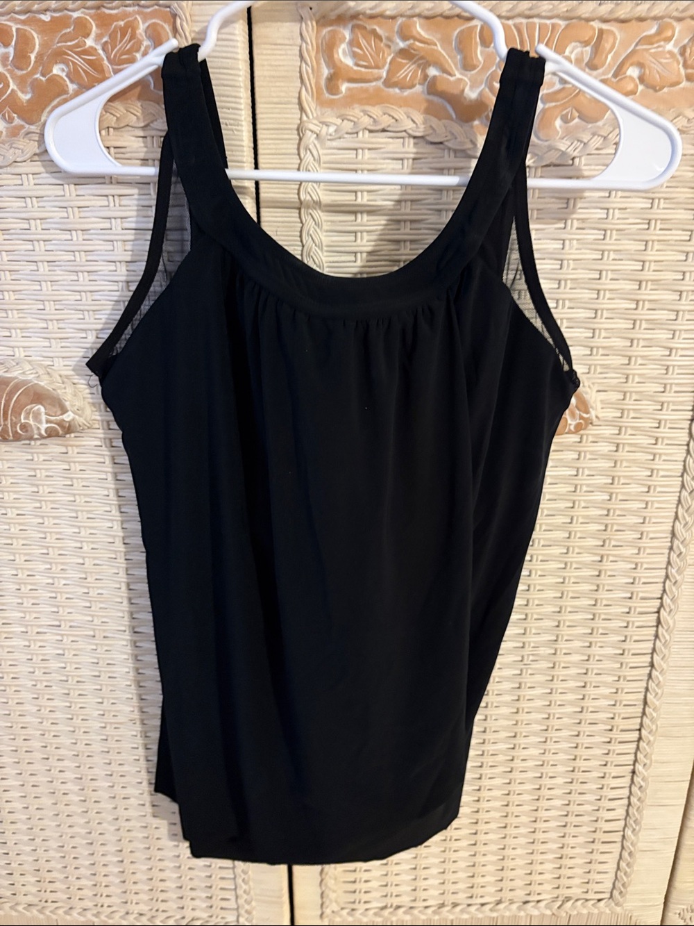 Black Miracle Suit Tankini Top - underwire bra cups